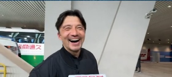 带孩子和带球队哪个更累?谢晖笑言:都累,但带孩子更累